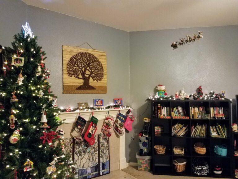 Best Containers for Christmas Decorations